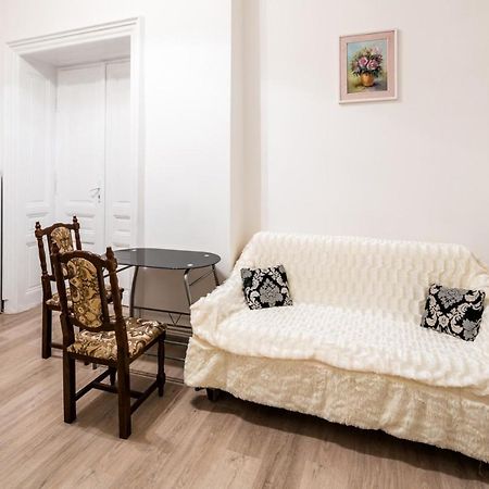 Apartament Of Center Lviv Apartment Exterior photo