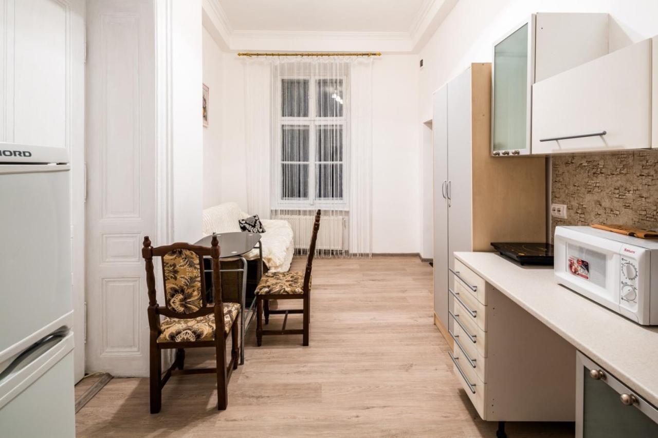 Apartament Of Center Lviv Apartment Exterior photo